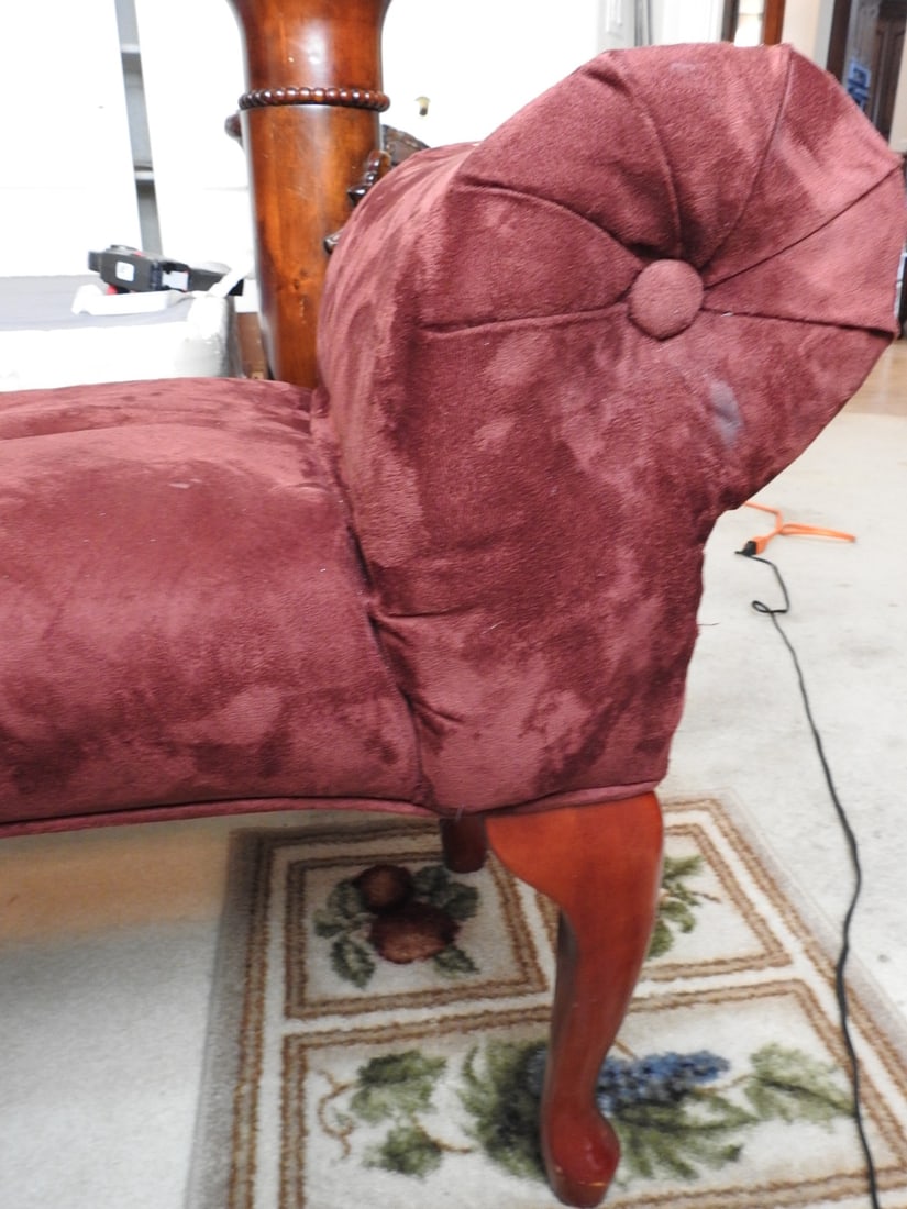 Rococo Style Burgundy Tufted Settee Bench - 5