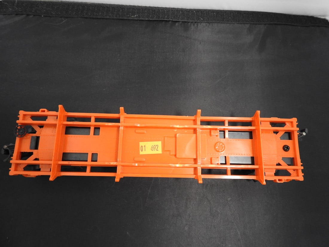 Lionel No. 6362 Railway Truck Flatcar - 2