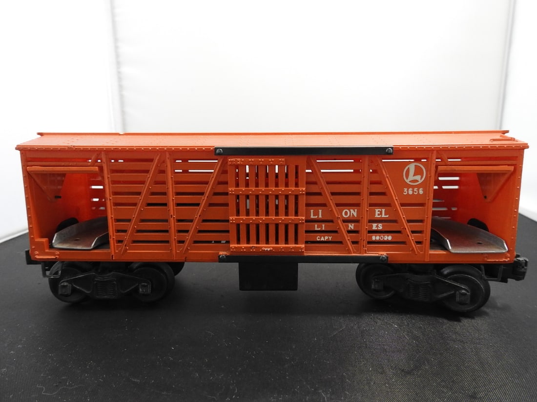 Lionel No. 3656 Operating Cattle Car - 4