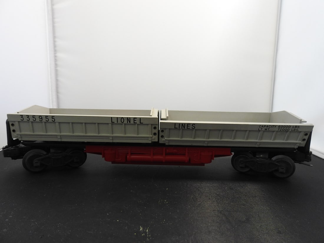 Lionel No. 3359-55 Operating Twin-Hopper Dump Car (1 of 7)
