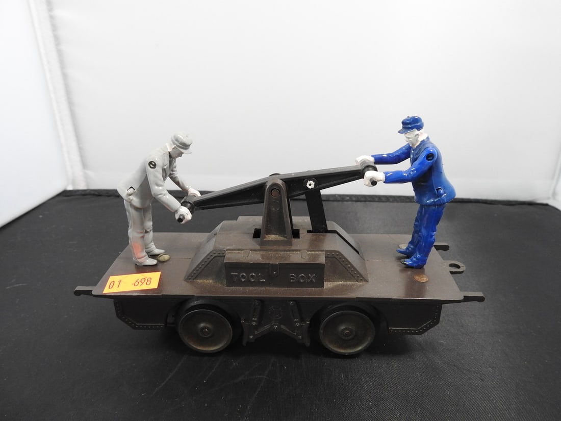 Louis Marx No. 2002 Operating Hand Car (1 of 7)