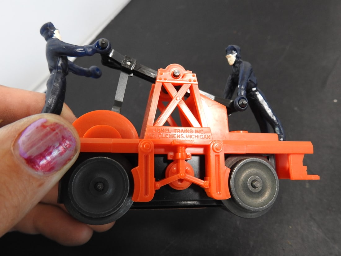 Lionel No. 6561 Depressed Center Cable Reel Flatcar - 3