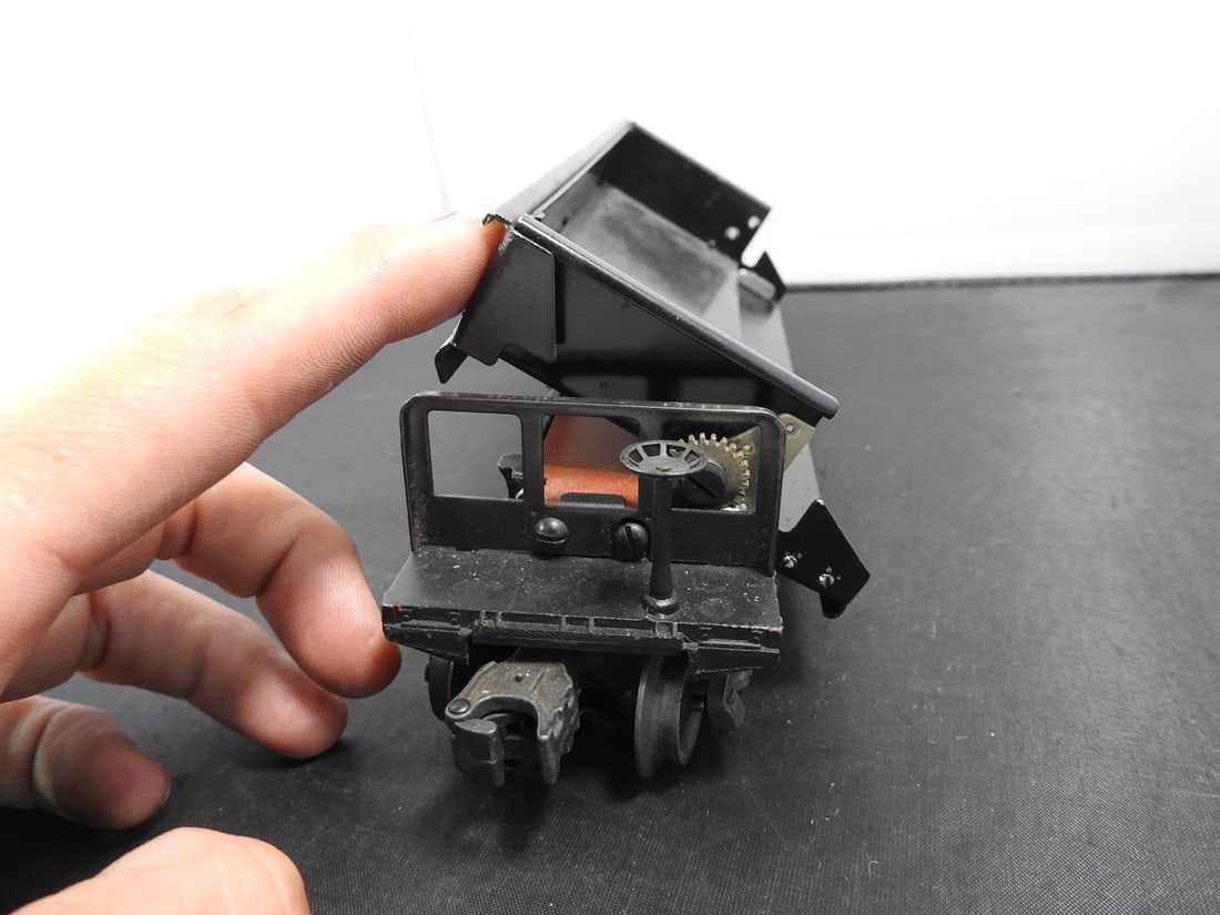 Lionel No. 3469 Automatic Coal/Ore Dump Car - 5