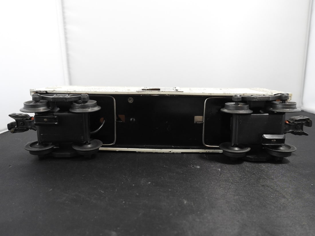 Lionel No. 3462 Automatic Refrigerated Milk Car - 6