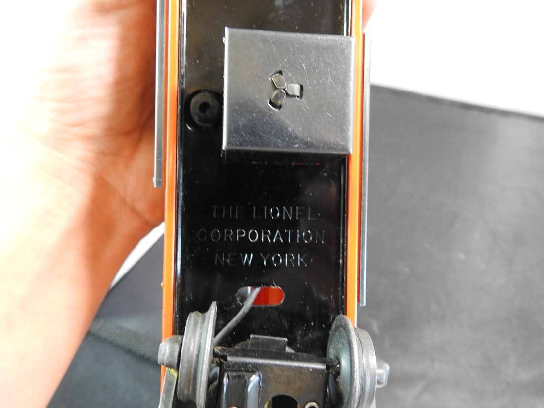 Lionel No. 3656 Operating Cattle Car - 6
