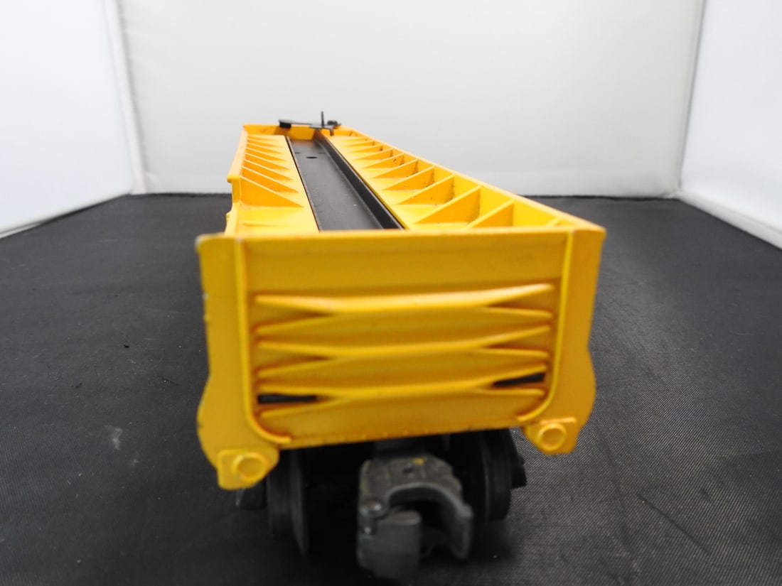 Lionel No. 3562-50 AT&SF Operating Barrel Car - 5