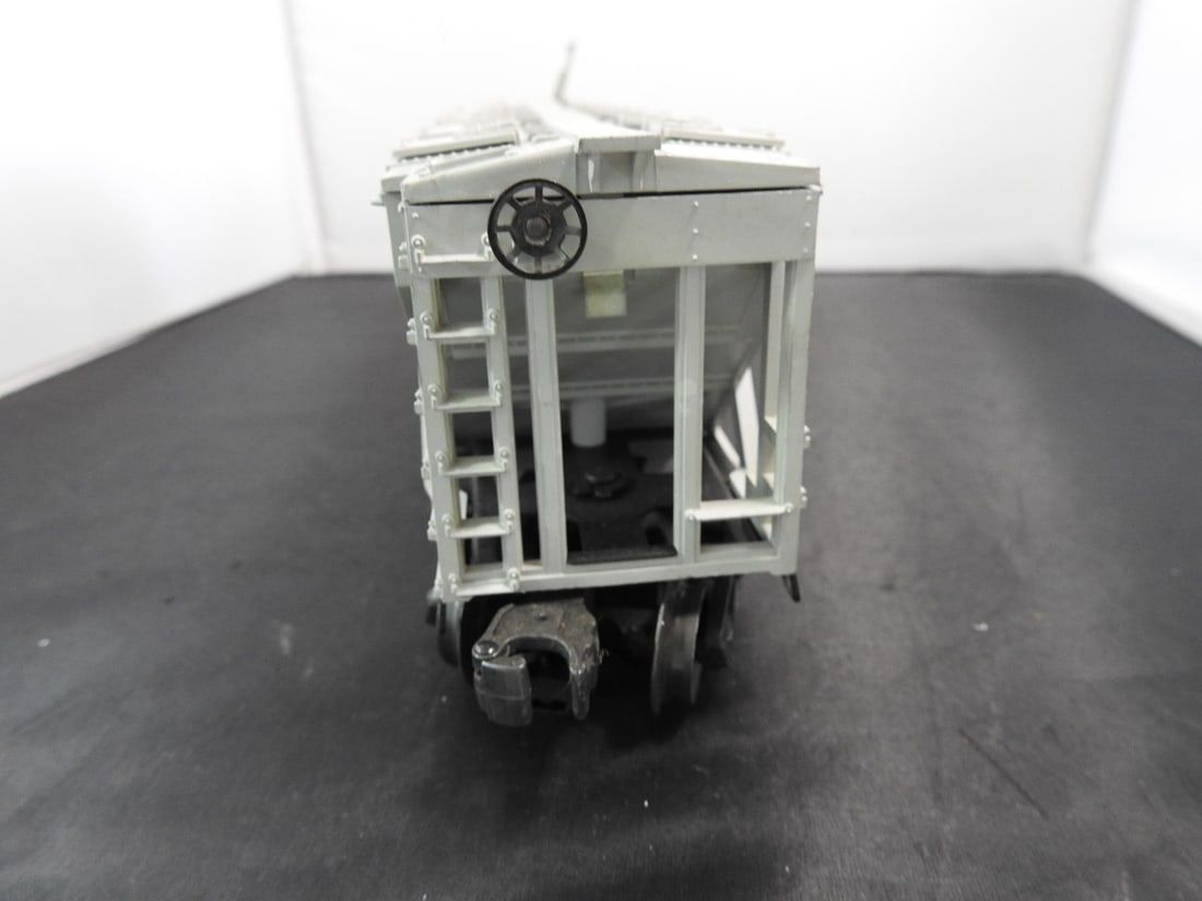 Lionel Norfolk & Western 546446 Covered Hopper Car - 5