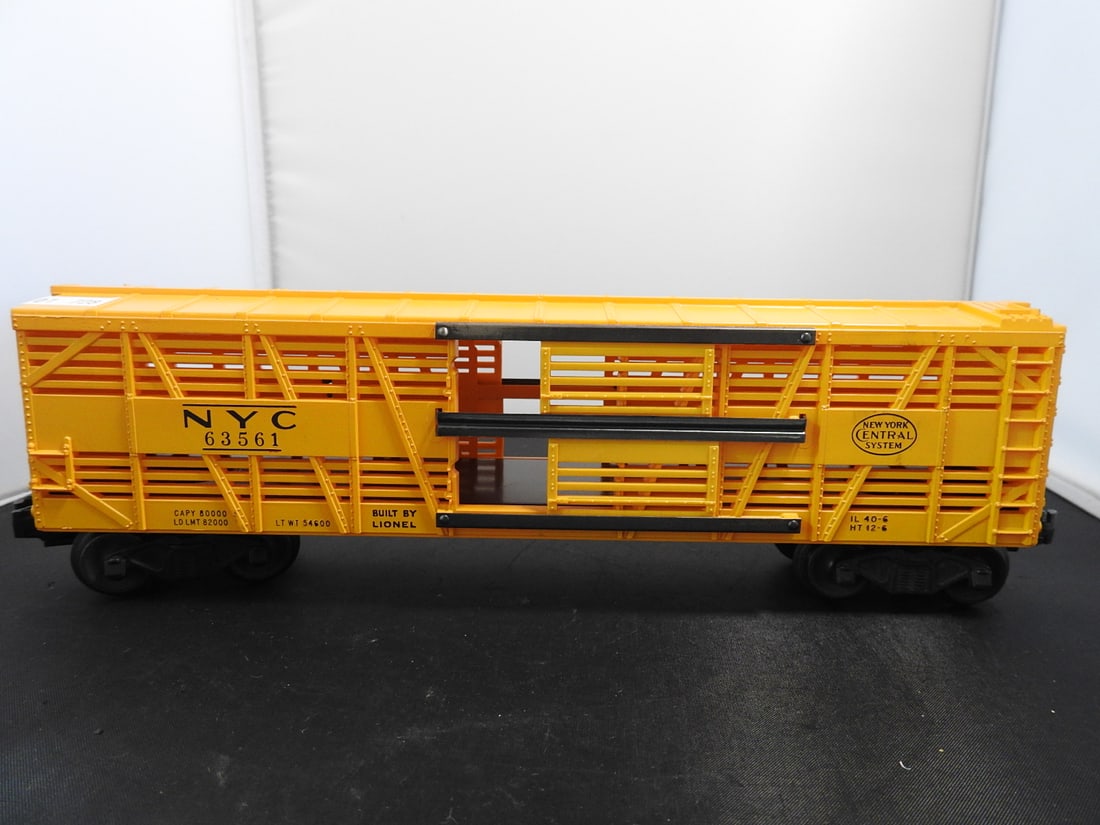 Lionel New York Central 63561 Stock Car - 2