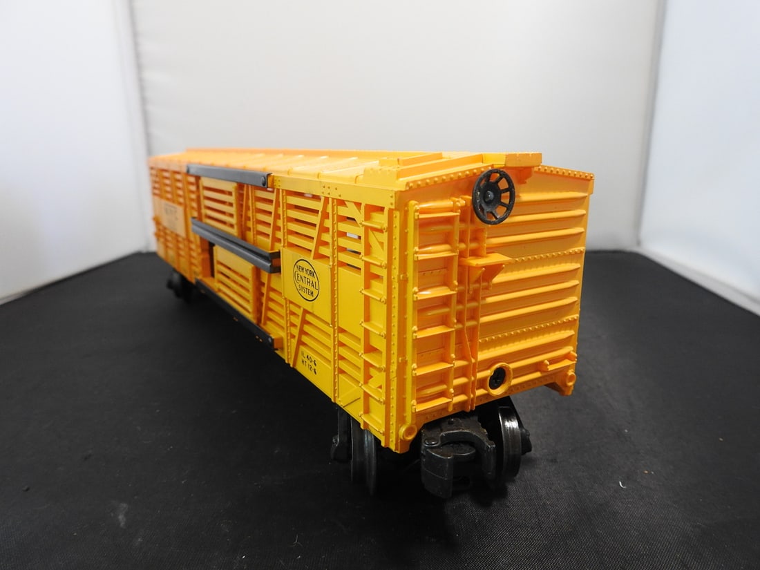 Lionel New York Central 63561 Stock Car - 4