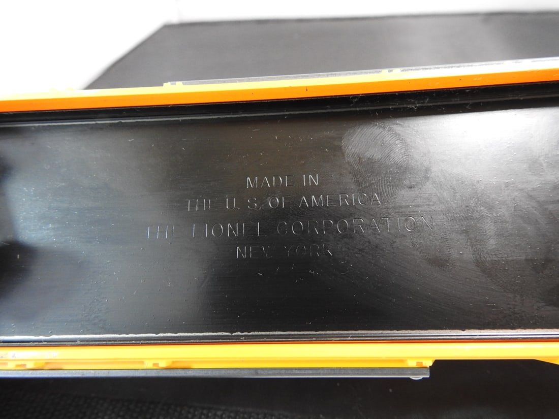 Lionel New York Central 63561 Stock Car - 6
