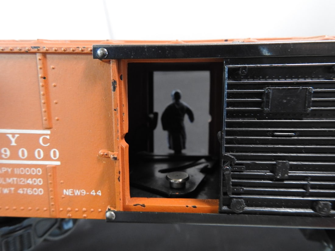 Lionel X3464 New York Central Operating Boxcar - 7