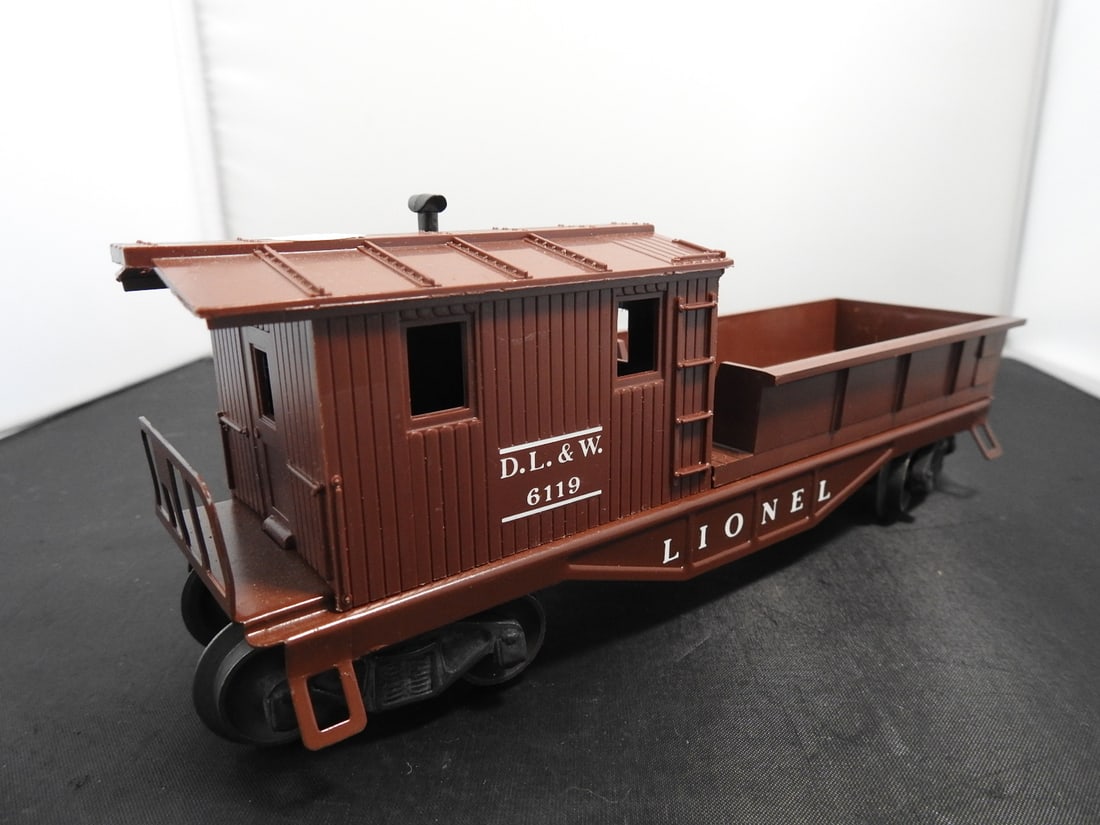 Lionel D.L.&W. No. 6119 Work Caboose (1 of 5)