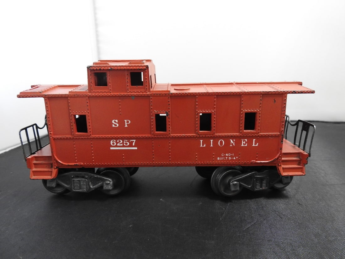 Lionel No. 6257 Southern Pacific Caboose - 3