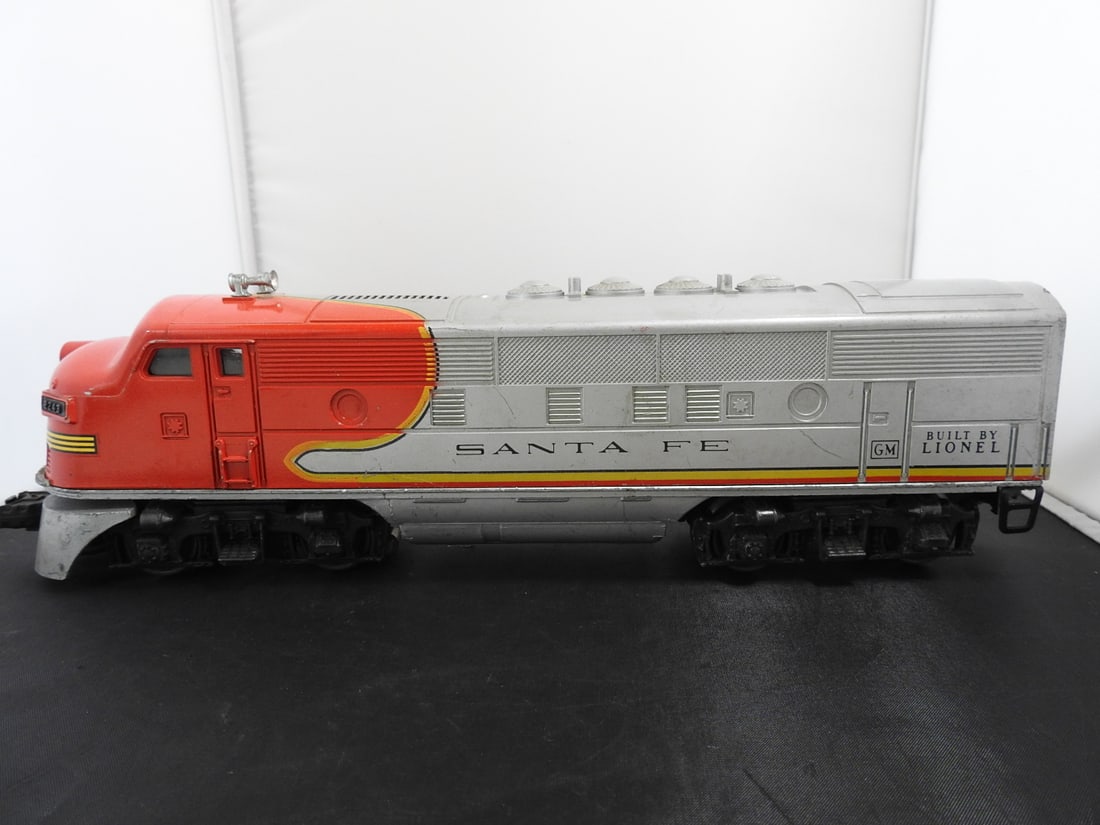 Lionel Santa Fe F3A Diesel Locomotive - 2