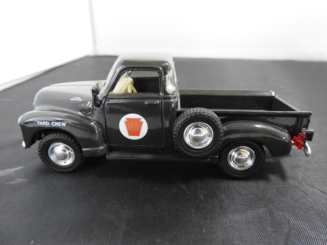 Lot of Three Die-Cast Classic Cars - 5