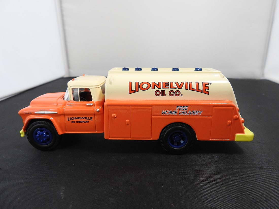 Lot of Two Lionelville Die-Cast Trucks - 6