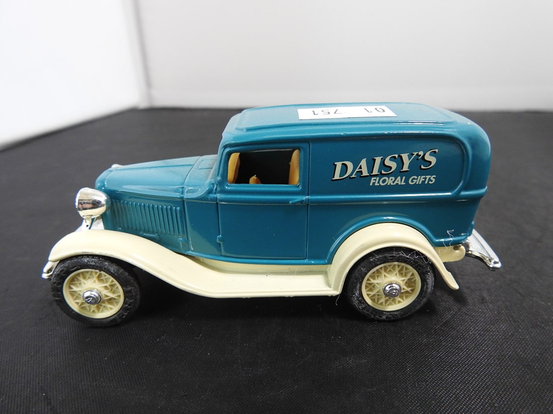 Ertl Die-Cast Advertising Vehicle Lot of 3 - 7