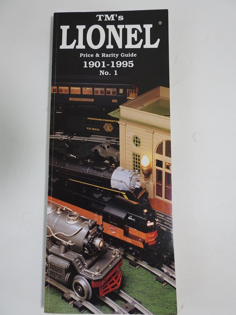 Lionel and Model Railroading Reference Book Lot - 3