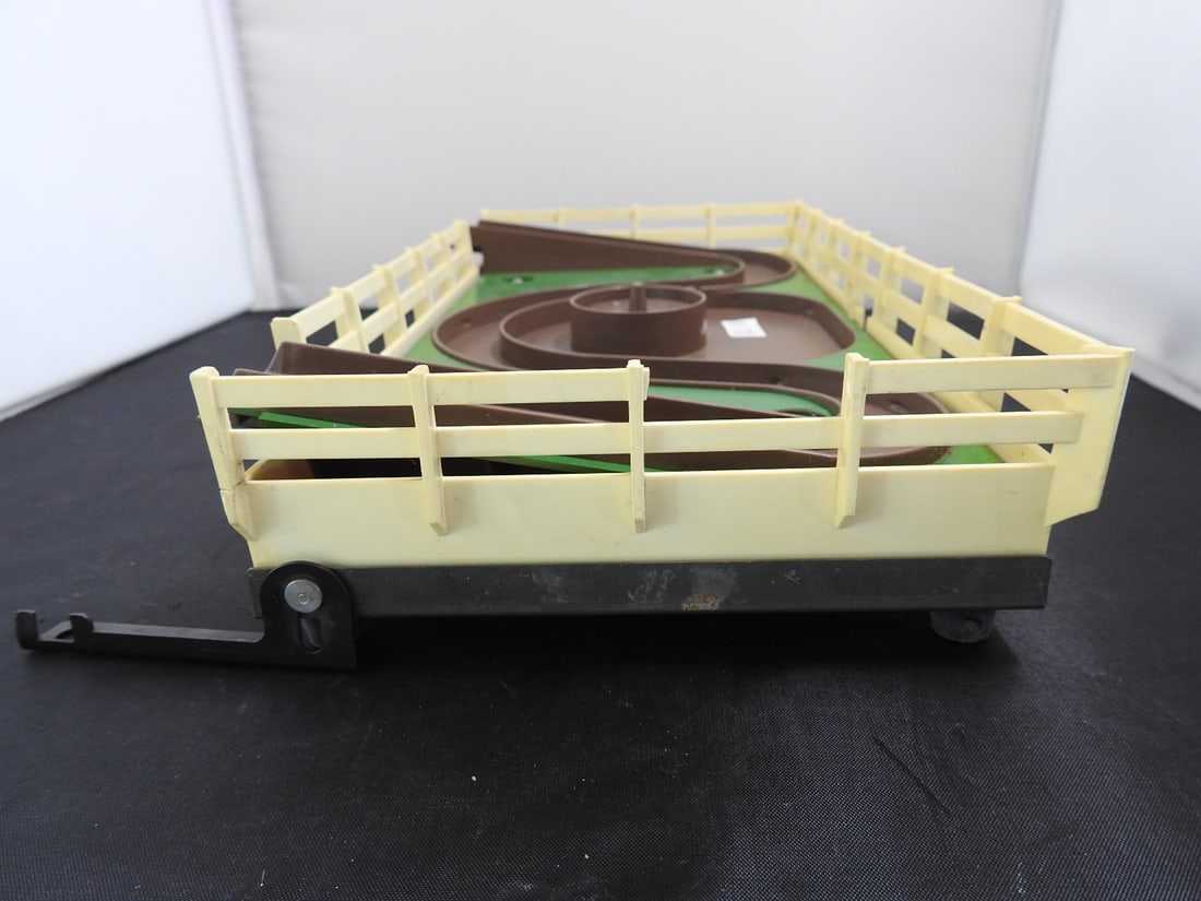 Lionel Operating Horse Loader / Horse Corral Accessory - 5