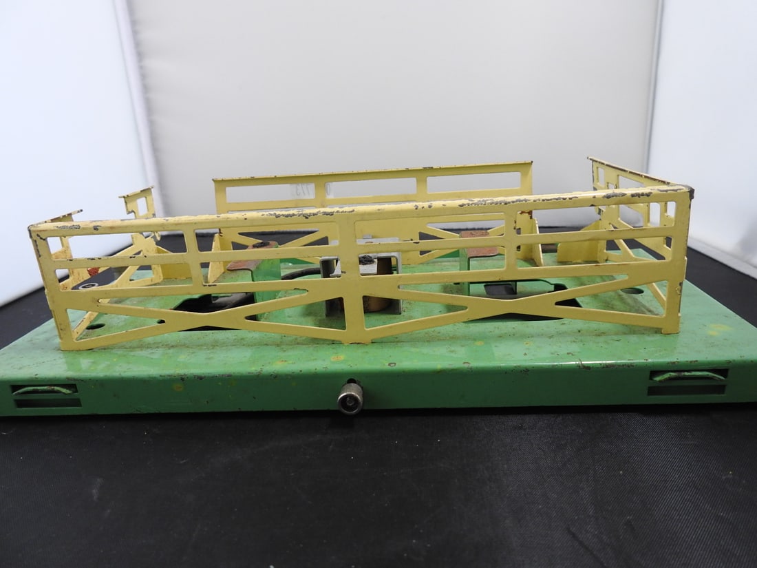 Lionel No. 3356 Horse Car Corral / Operating Horse Loader Accessory - 5