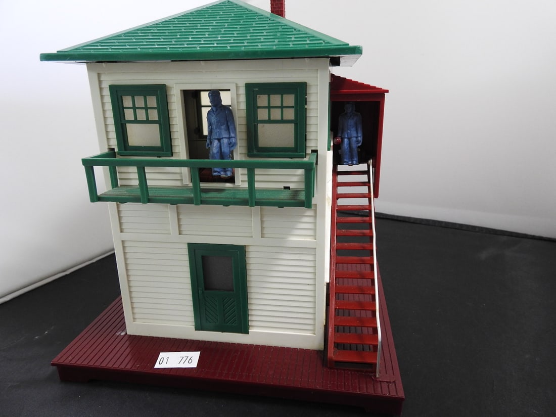 Lionel No. 445 Switch Tower (1 of 8)
