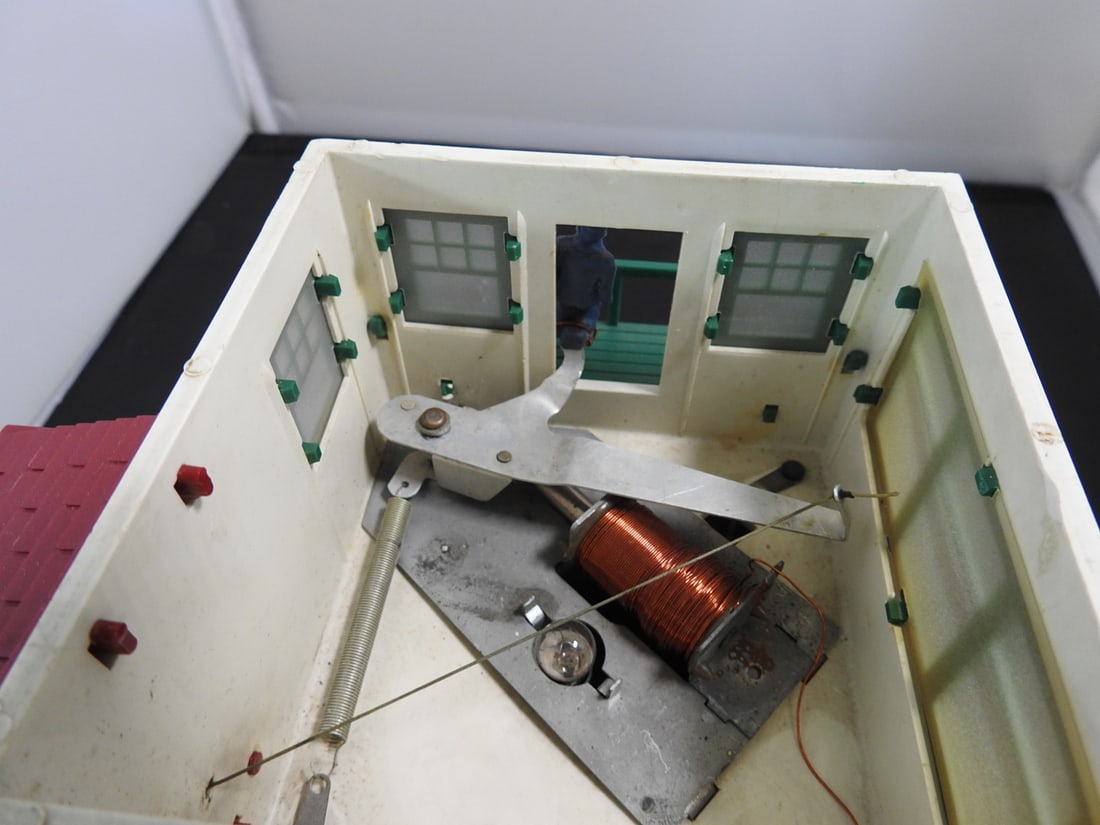 Lionel No. 445 Switch Tower - 6