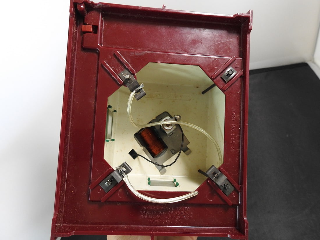 Lionel No. 445 Switch Tower - 7