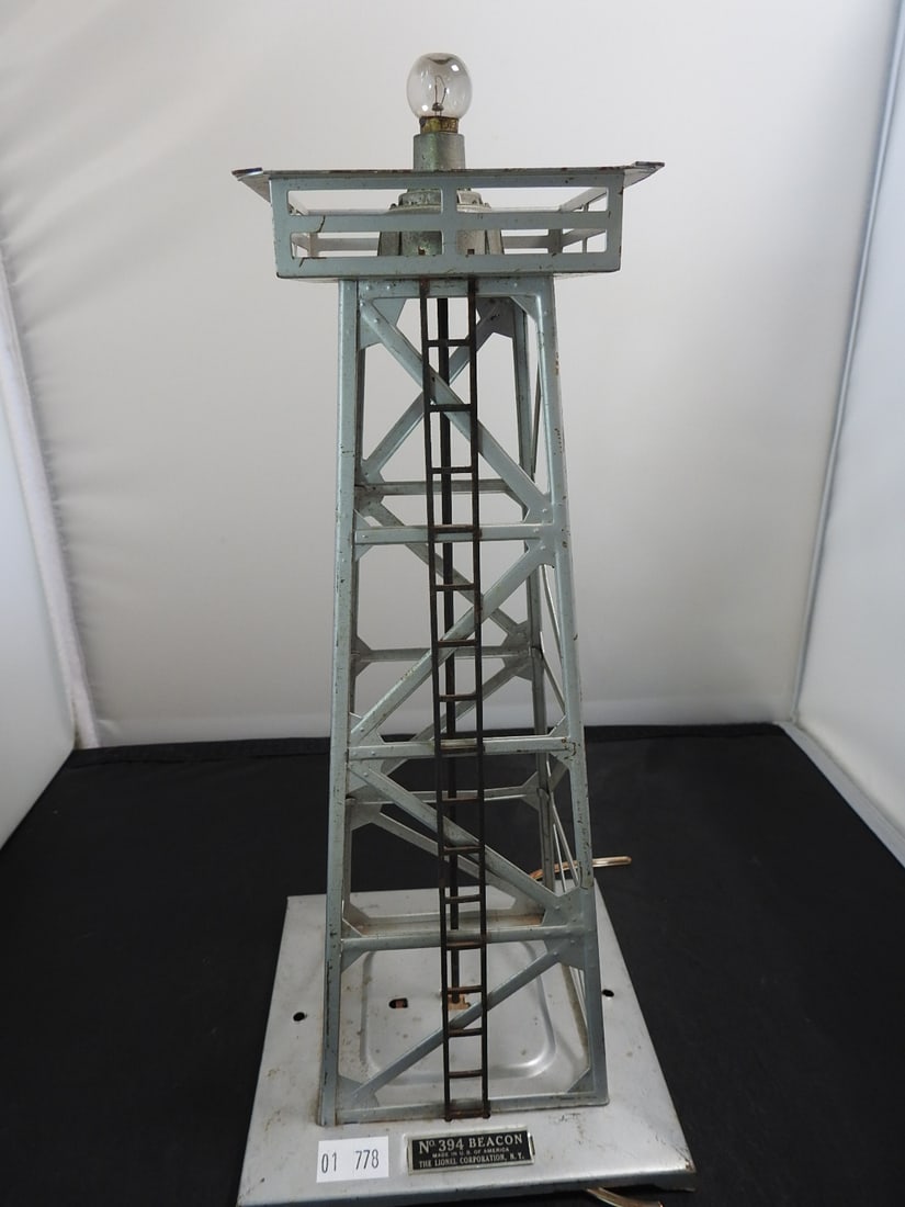 Lionel No. 394 Beacon Tower (1 of 6)