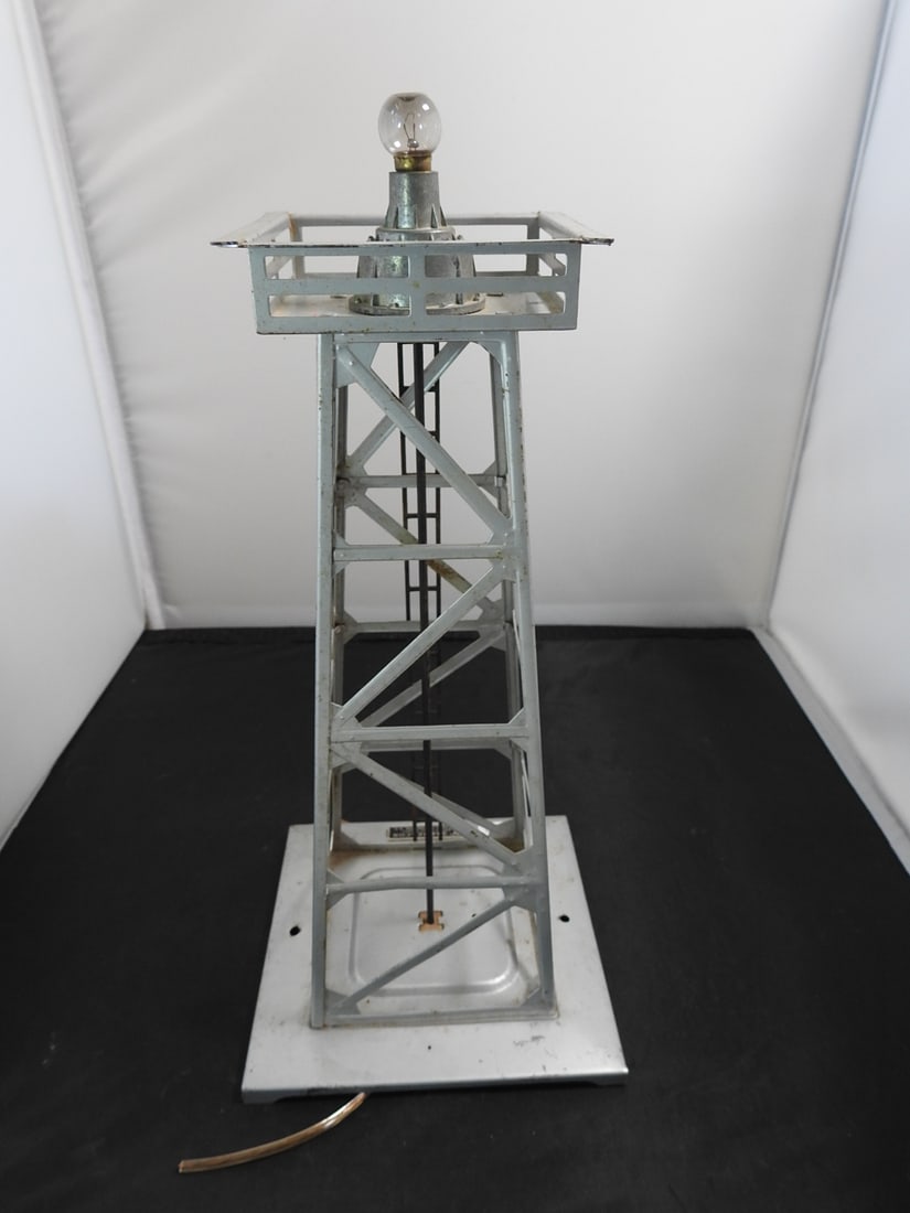 Lionel No. 394 Beacon Tower - 3