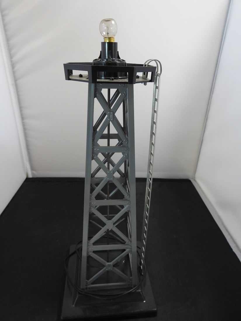 Lionel Floodlight / Beacon Tower Accessory - 4