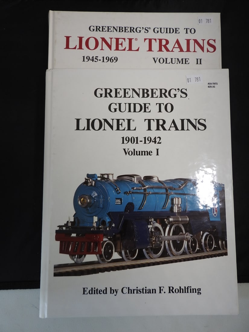 Lionel Train Catalogs and Reference Books Lot: Lot of Lionel train catalogs and reference books. Mixed model railroad reference material, measured as packed. Approx. 1.5 x 11.5 x 9 in.
