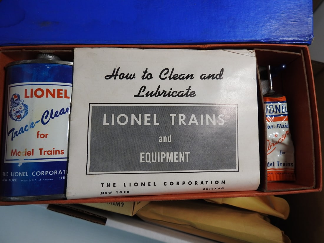 Lionel Reference Guides, Accessory Boxes and Cleaning Equipment Lot - 6