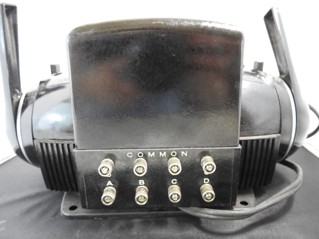 Lionel ZW Type Multi-Control Trainmaster Transformer - 4