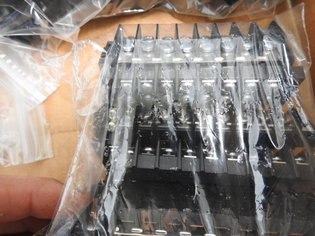 Lionel Wiring, Controls, Switches and Replacement Parts Lot - 5