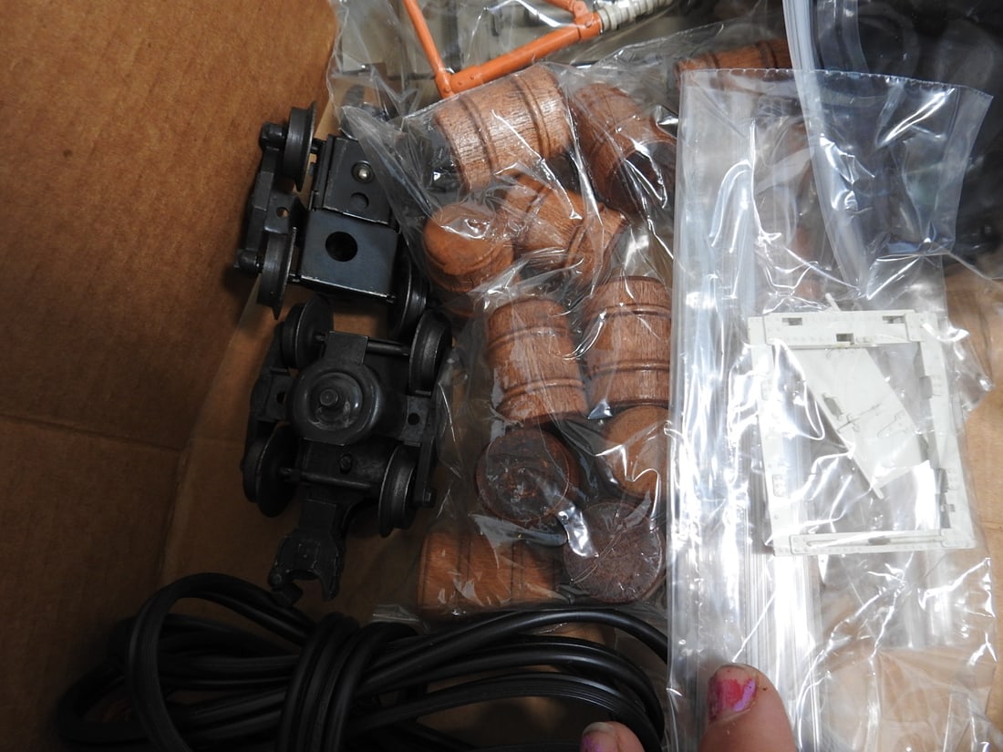Lionel Wiring, Controls, Switches and Replacement Parts Lot - 6