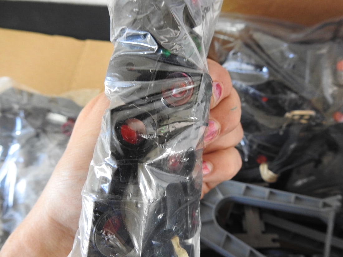 Miscellaneous Train Set Electronics and Parts Lot - 5