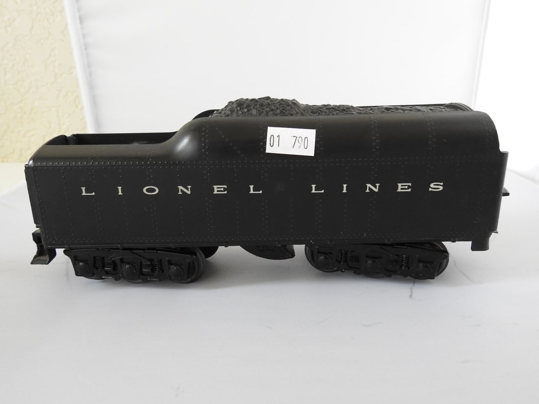 Lionel Lines: Lionel Lines tender, mid-20th century and later pieces. Approx. 3.75 x 9.5 x 2.75 in.