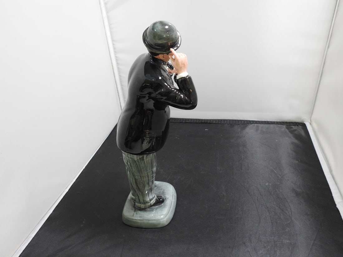 Royal Doulton Oliver Hardy Character Figure HN2775 - 4