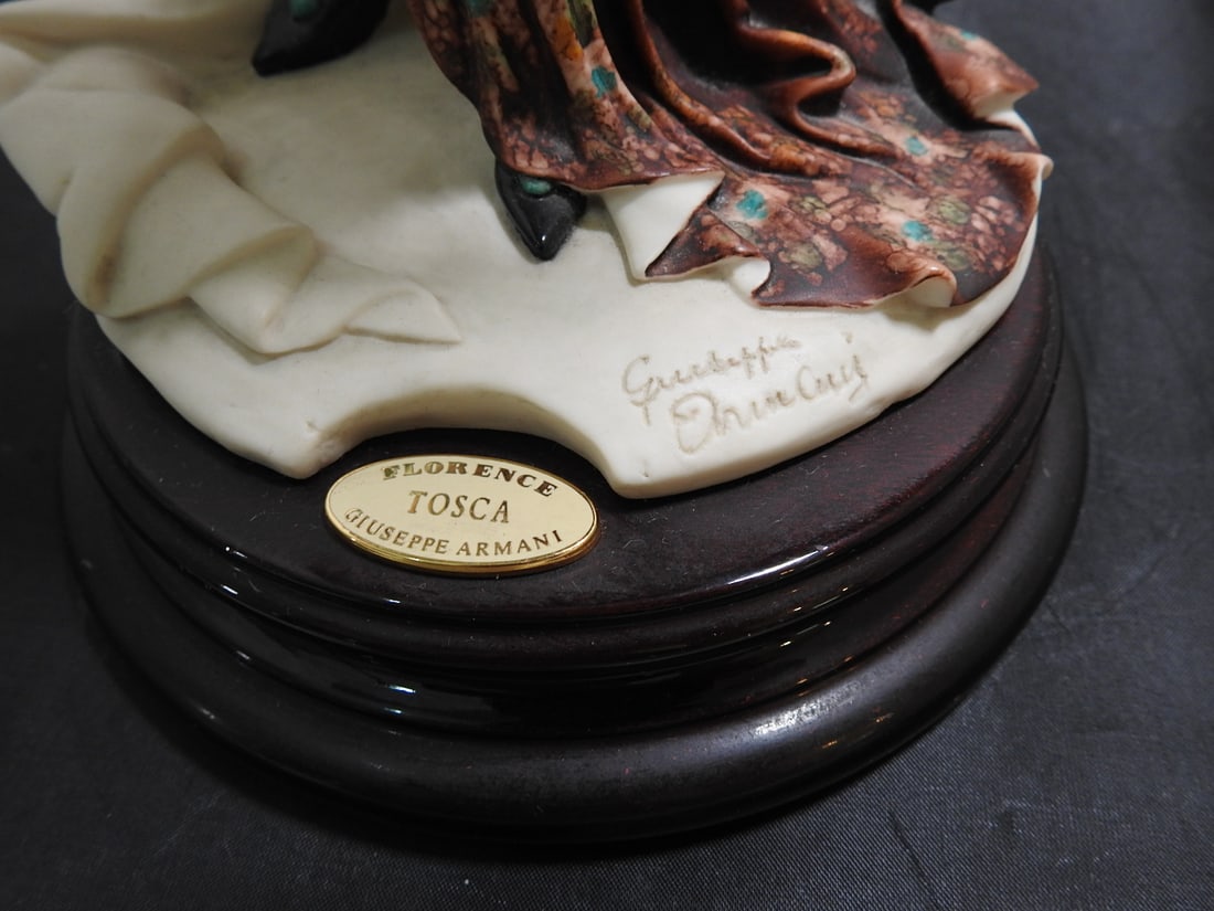 Giuseppe Armani Florence Tosca Figurine on Wood Base - 8