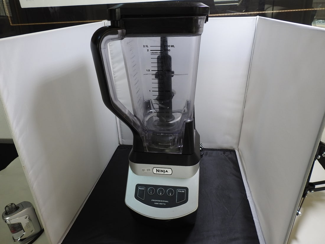 Ninja Professional Blender Model 3181976 (1 of 6)