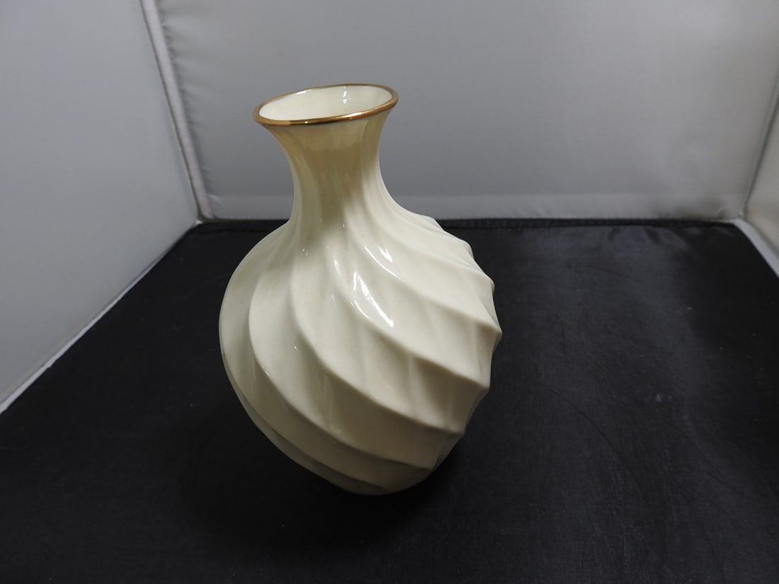 Lenox Fine Porcelain Spiral Vase - 2