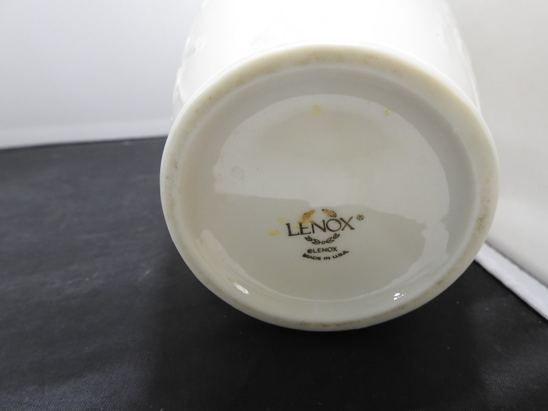 Lenox Fine Porcelain Floral Relief Vase - 5