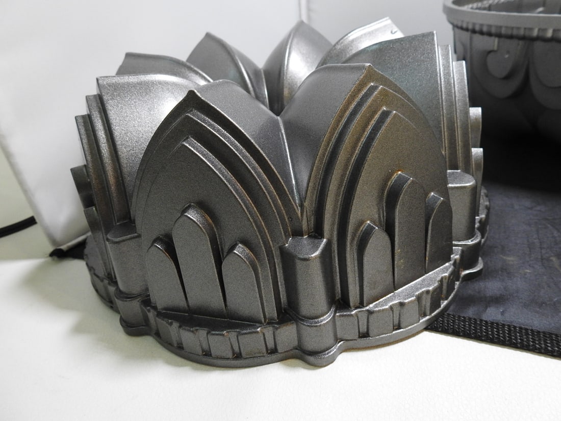 Nordic Ware Cake Mold Pans, Set of 2 - 4