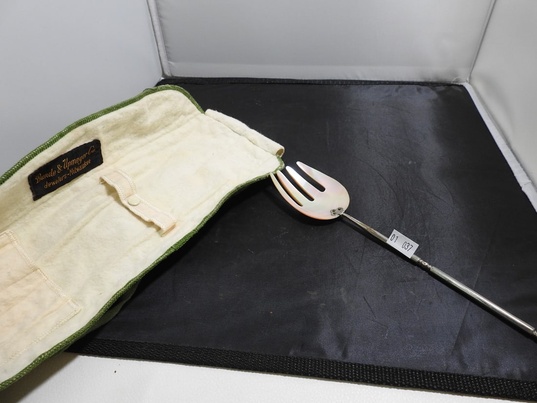 Antique Mother-of-Pearl Handled Serving Fork (1 of 5)