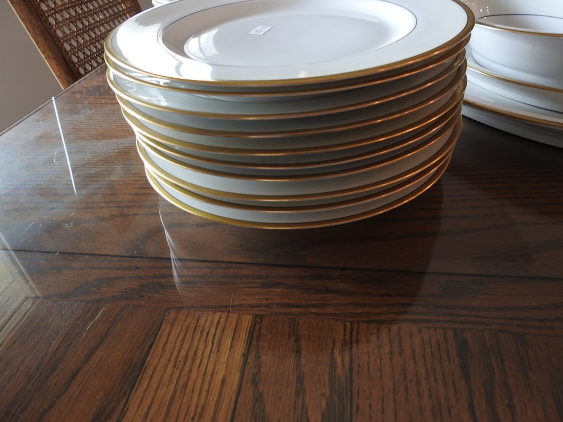 H&C Bavaria 24K Gold Rimmed China Set, 87 Pieces - 7