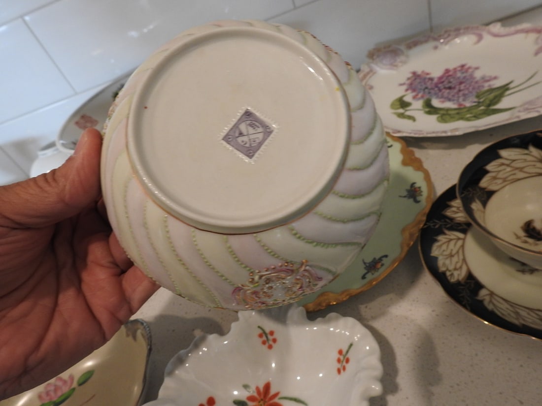 Large Mixed Porcelain and China Lot, 50 Pieces - 10