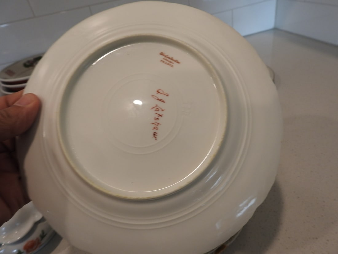Large Mixed Porcelain and China Lot, 50 Pieces - 7