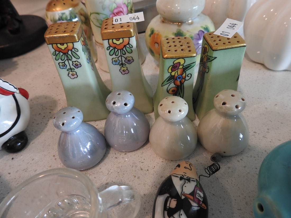 Vintage Salt & Pepper Shakers and Seasonal Decor Collection - 7