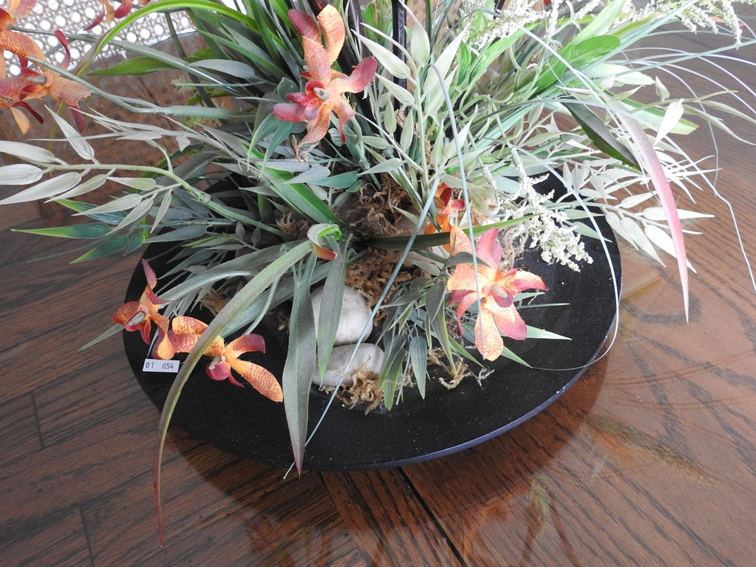 Large Artistic Silk Floral Arrangement - 3