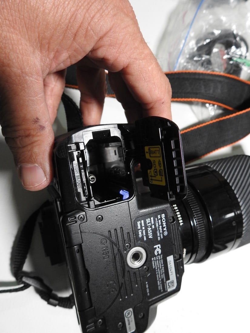 Sony Alpha SLT-A55V Camera Kit with Minolta Lenses - 17